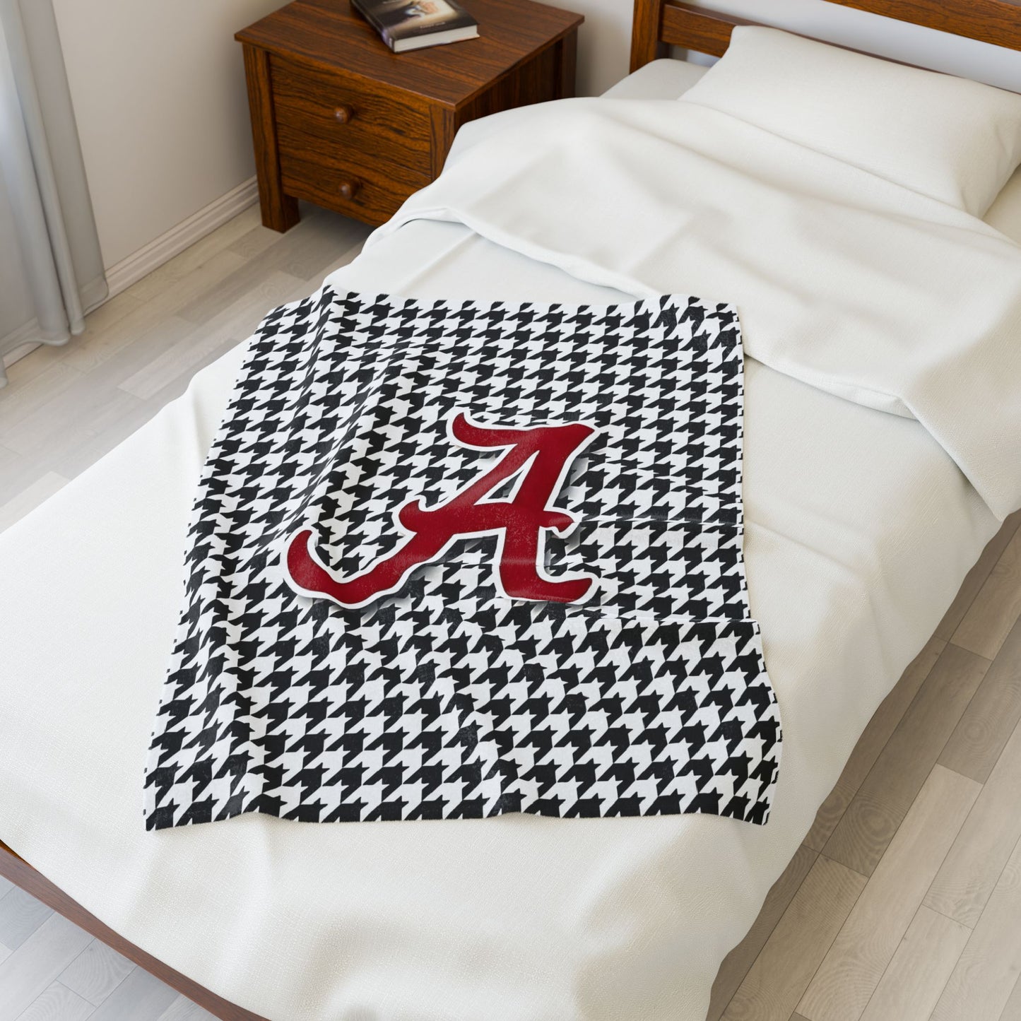 Houndstooth Check Pattern Cozy Velveteen Plush Blanket - Home Decor